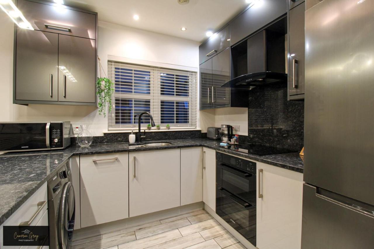 Nice 2 Bed House, Office, Wi-Fi, Free Parking Belfast Zewnętrze zdjęcie