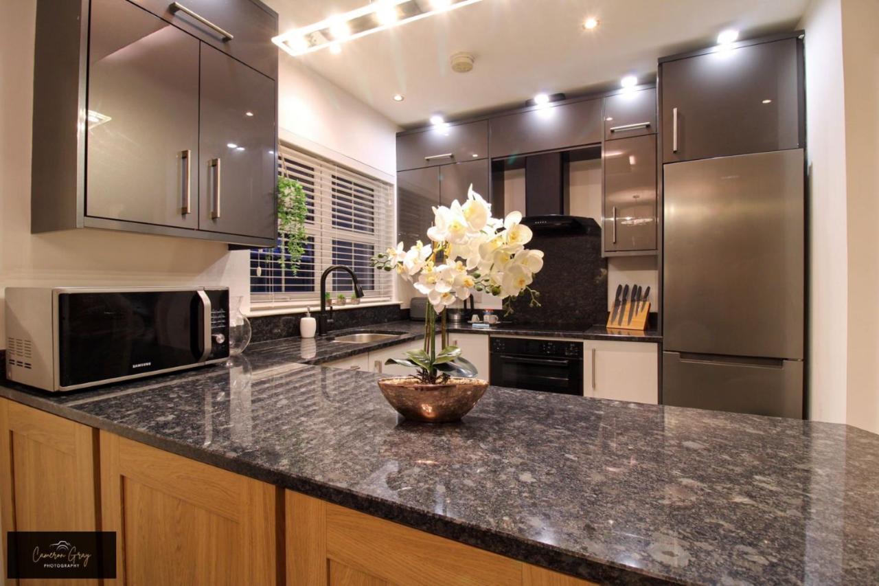 Nice 2 Bed House, Office, Wi-Fi, Free Parking Belfast Zewnętrze zdjęcie